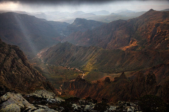 Pulau SOCOTRA, Pulau dengan sebutan penjara Dajjal sekaligus Pulau kebahagiaan.