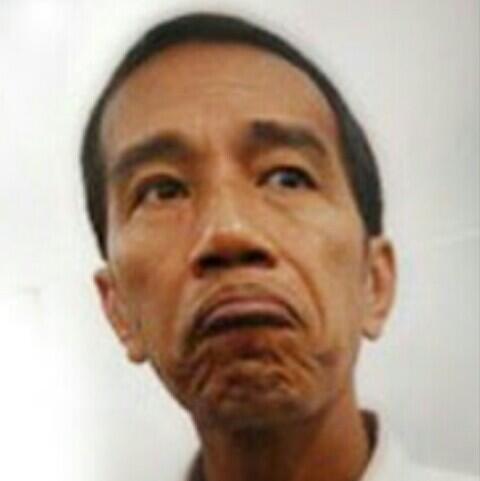 Ekonomi Jatuh Karena Jokowi Terlalu Percaya Diri