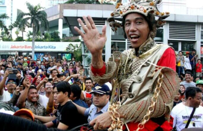 Ekonomi Jatuh Karena Jokowi Terlalu Percaya Diri