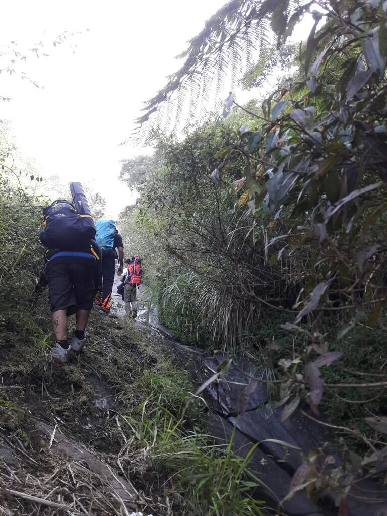 Pendakian Gunung Slamet 3428MDPL sempat Tersesat (adipala crew)