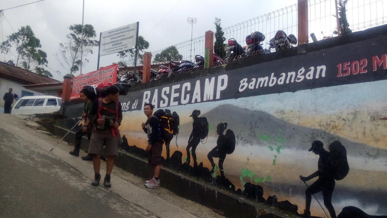 Pendakian Gunung Slamet 3428MDPL sempat Tersesat (adipala crew)