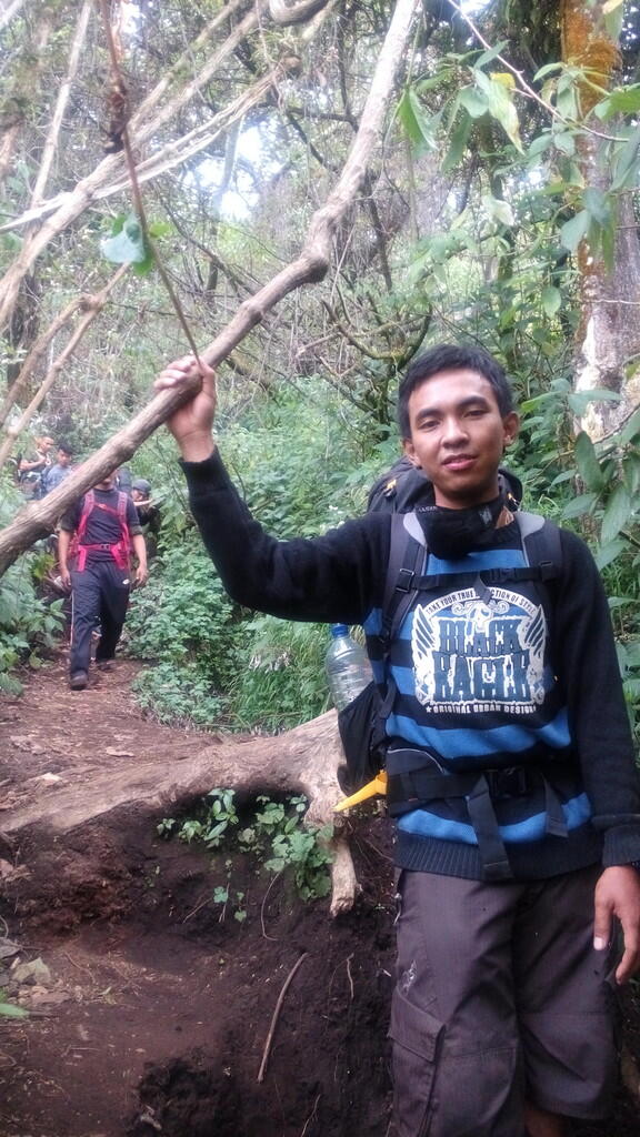 Pendakian Gunung Slamet 3428MDPL sempat Tersesat (adipala crew)