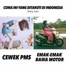 &#91;Emak Emak Lagi&#93; Boncengan Tiga, Satu Keluarga Tewas Tertabrak KA Sritanjung