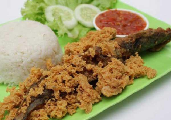 8 Tempat Makan Pecel Lele di Jakarta yang Murah Meriah