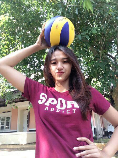 Bidadari Lapangan Volley