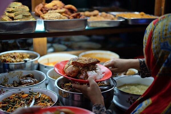 Menikmati Kuliner Malam  Surabaya  yang Super Lezat AJIBBB 