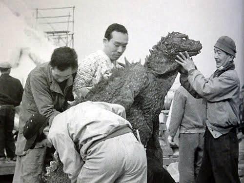 Aktor Pertama Pemeran Godzilla Tutup Usia!