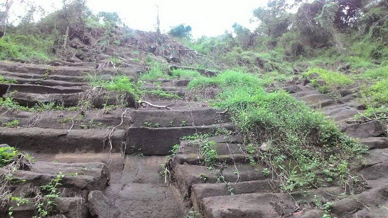 Candi Candi Buatan Alam di indonesia