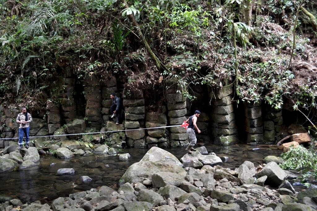 Candi Candi Buatan Alam di indonesia