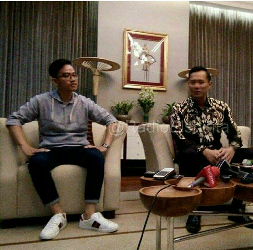 Beda Gaya Putra Sulung Jokowi dan SBY...

