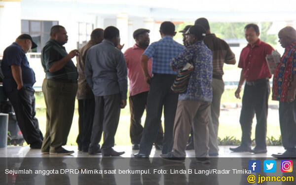 Puluhan Anggota DPRD Mimika Ancam Tak Mengibarkan Merah Putih saat Agustusan