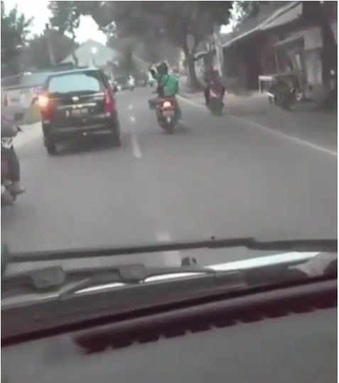 Kawal Ambulans, Driver Go-Jek Ini Dianggap Pahlawan
