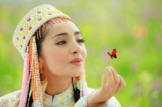 Suku-suku Uighur dalam Dunia Film Tiongkok