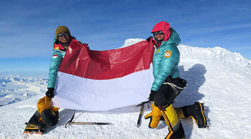 Bendera Bendera Indonesia yang Pernah Ada Diatas Ketinggian Rata-Rata