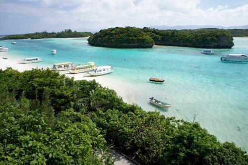 Bukan cuma bangunan megah, Jepang juga punya pantai yang indah, Gan!