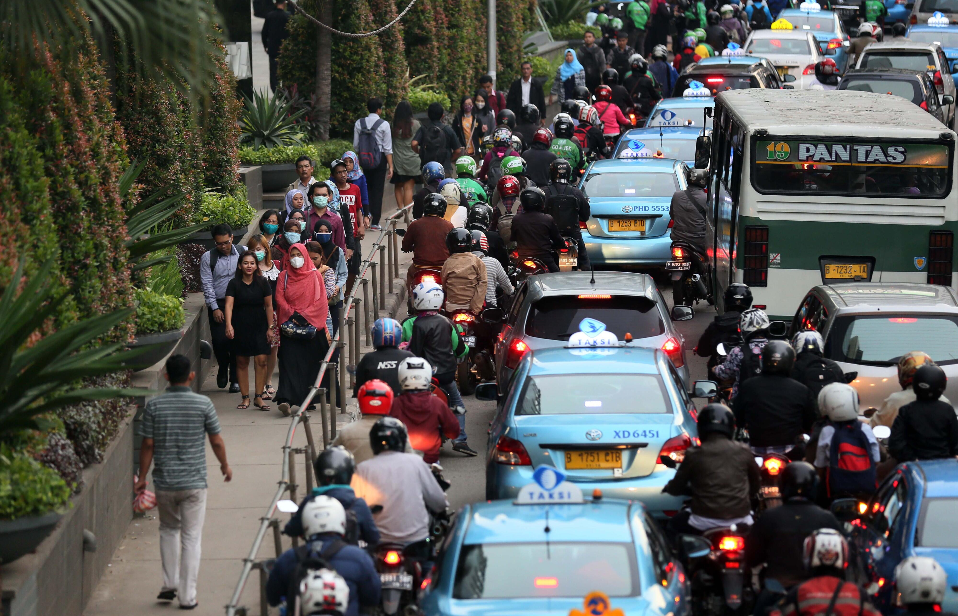 Larangan Sepeda Motor di Sudirman Pasti Diberlakukan