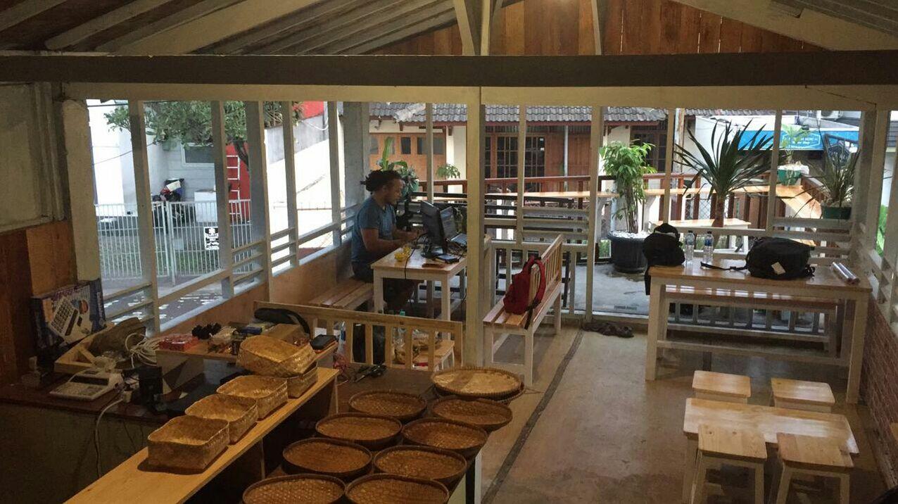Angkringan Murah Dan Nyaman Di BINTARO