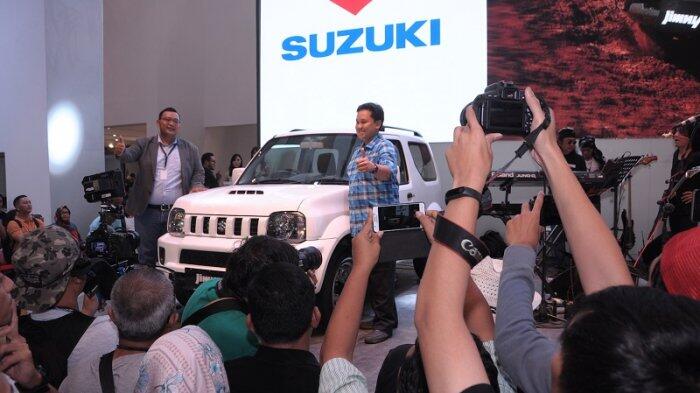 Sang Legendaris 4x4 Suzuki Jimny Diluncurkan di GIIAS 2017, Harga Jualnya Rp 285 Juta
