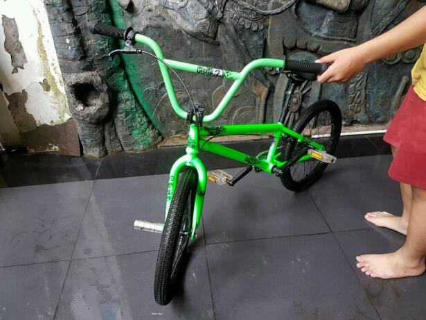 DISTRIBUTOAR Mainan anak-anak. remaja/dewasa. produk jualan kami. mobil/motor aki