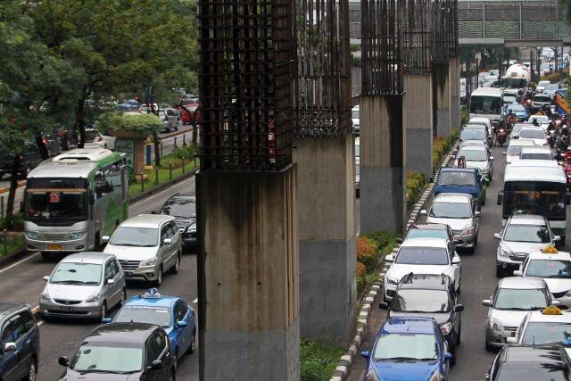 Adhi Karya akan Bongkar Tiang Monorel di Rasuna Said