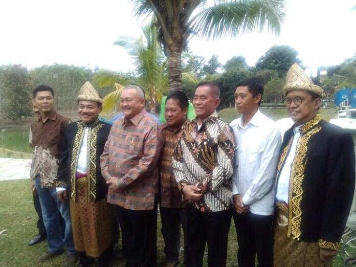 Para Petinggi Partai dan Tokoh Penting Datangi Rumah Syahrial Oesman, Ini Sebabnya?