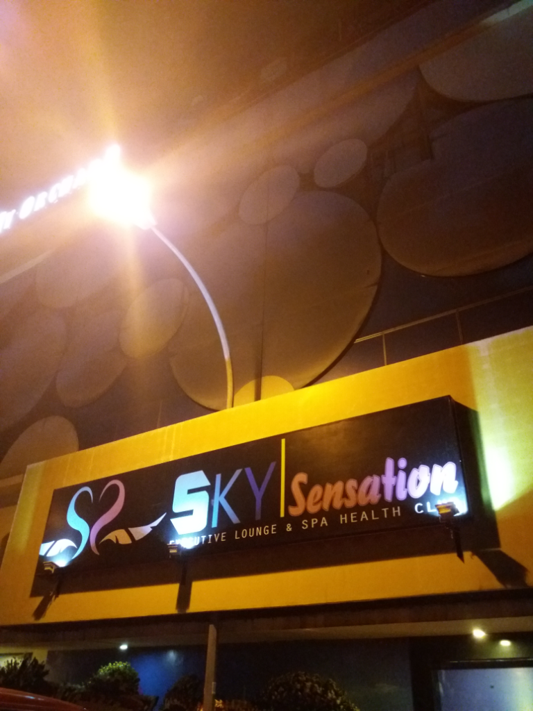 SKY SENSATION / SS (Ruko Paramount Dotcom Blue Blok Blok B20-21 Gading Serpong)