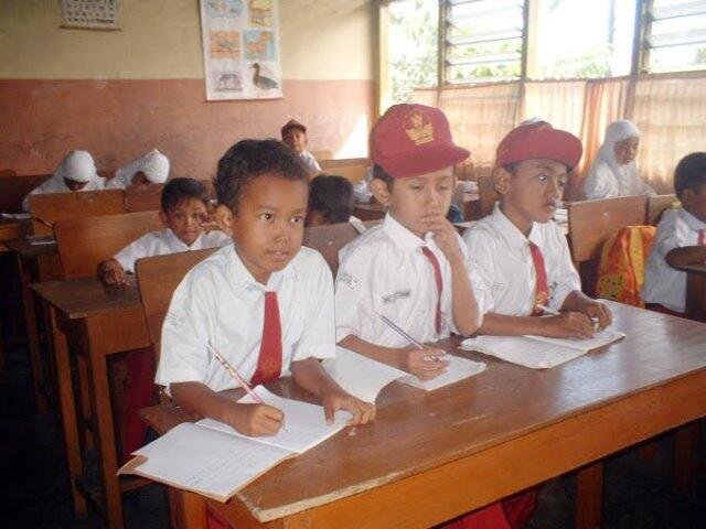 Serba-Serbi Tidak Naik Kelas Pada Anak Sekolah (Khususnya Anak Tahun 90-an)