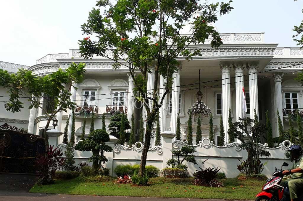 Polisi Periksa Saudara Bos First Travel Terkait Aliran Duit