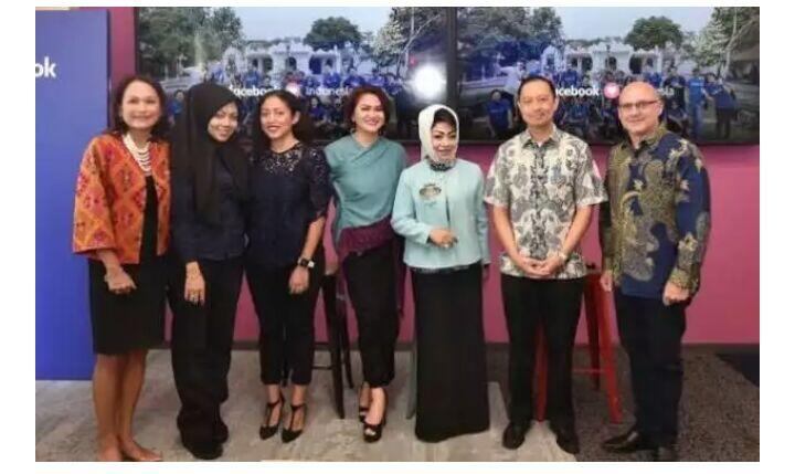 Isi Kantor "Facebook Indonesia" Terlihat Cantik Dan Unik