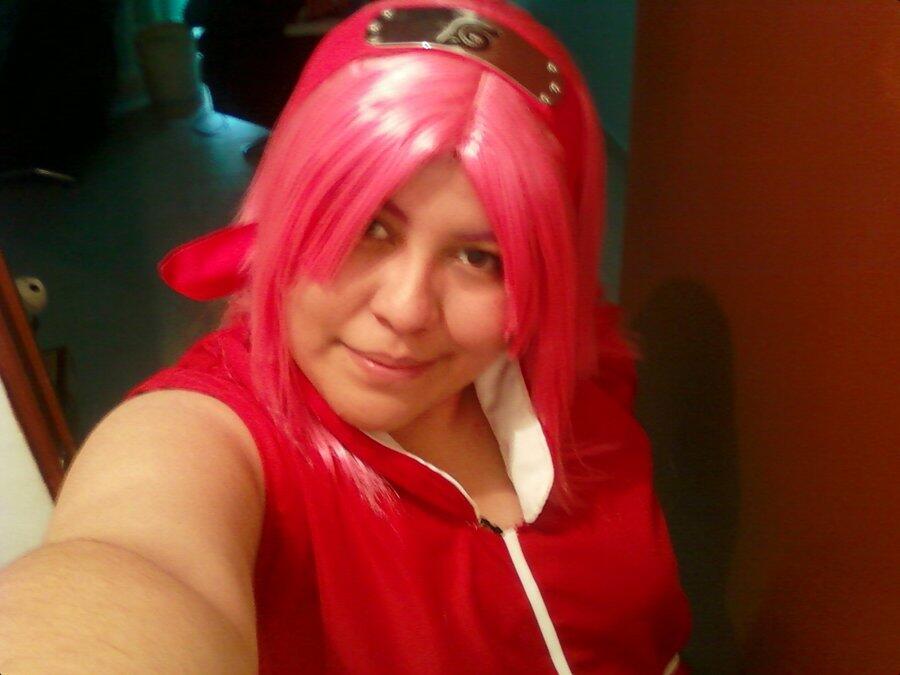 ini loh cosplayer Sakura dalam film naruto (hot)