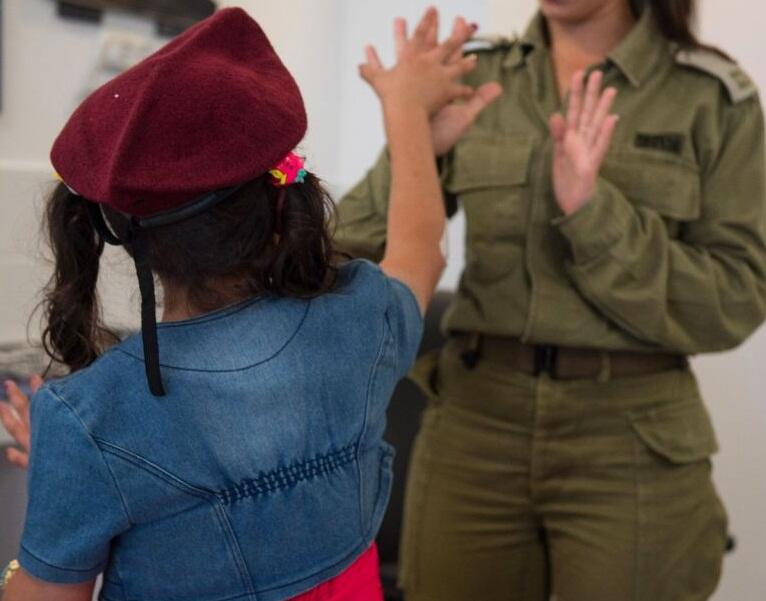 Aksi Kemanusian Tentara Israel Bagi Korban Perang Suriah