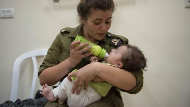 Aksi Kemanusian Tentara Israel Bagi Korban Perang Suriah