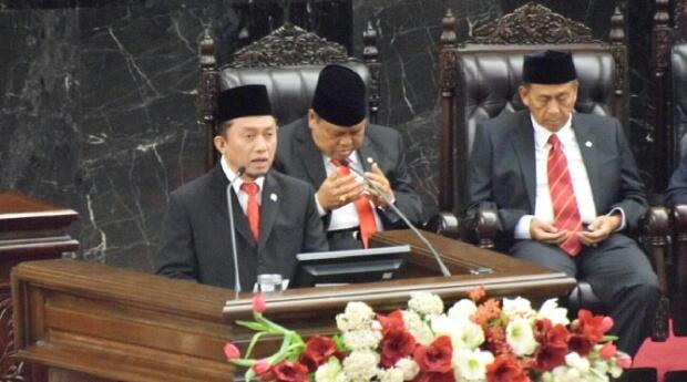 Membandingkan Doa Politisi Gerindra dan PKS di Depan Jokowi