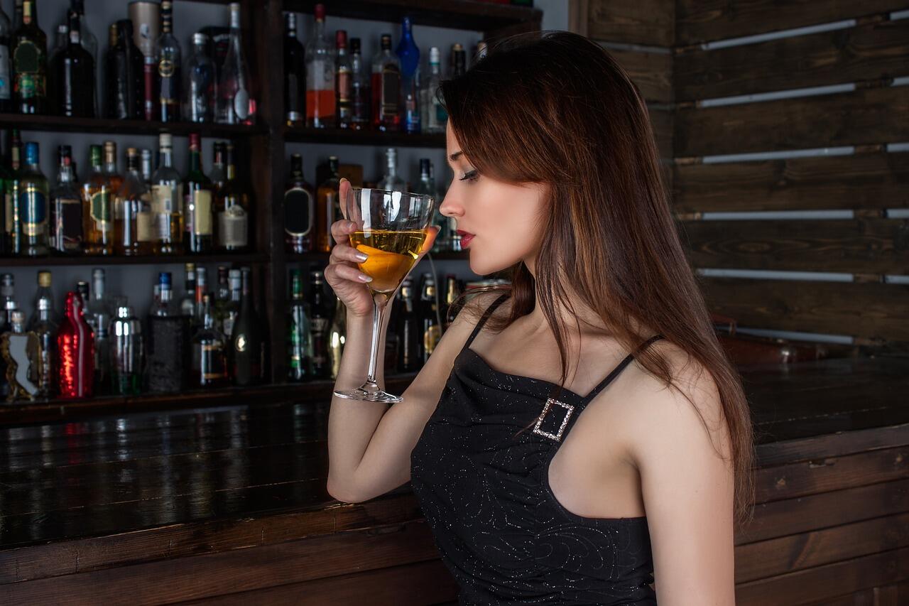 Ternyata, Segelas Wine Membuat Agan Berpikir Lebih Kreatif