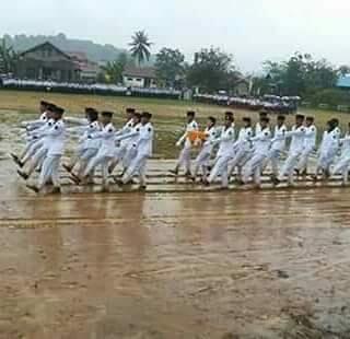 Pengibaran bendera terdahsyat