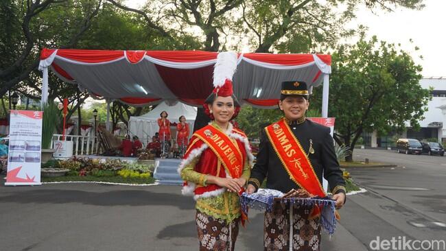 Foto-foto Seru HUT ke-72 RI di Istana dan Nyentriknya Para Menteri