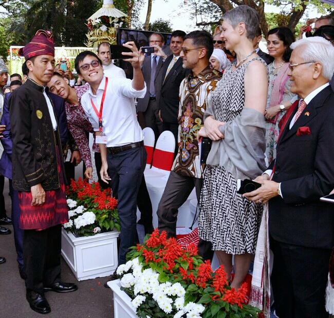 Foto-foto Seru HUT ke-72 RI di Istana dan Nyentriknya Para Menteri