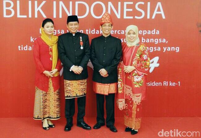 Foto-foto Seru HUT ke-72 RI di Istana dan Nyentriknya Para Menteri