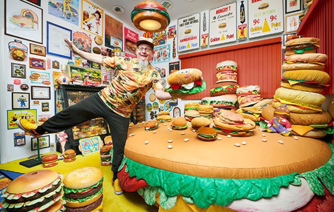 Kenalkan Hammburger Harry, Pemegang Rekor Dunia Kolektor Hamburger