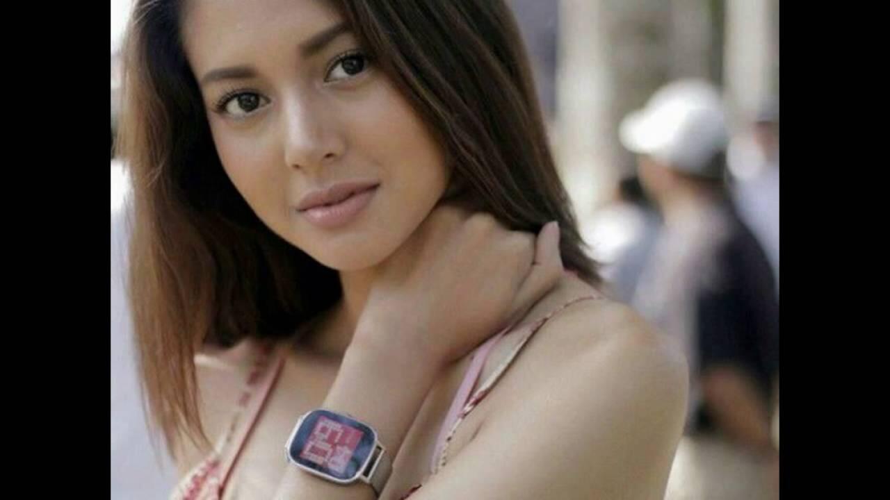 Cerai di usia belia, 10 seleb cantik ini dapat sebutan janda muda