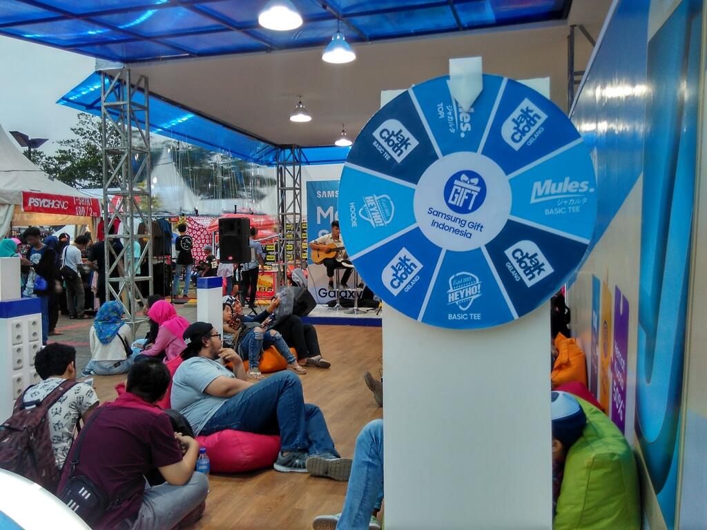 &#91;FR&#93; Keseruan KASKUSer Tangerang di Event Jakcloth bersama Samsung Galaxy J5 Pro