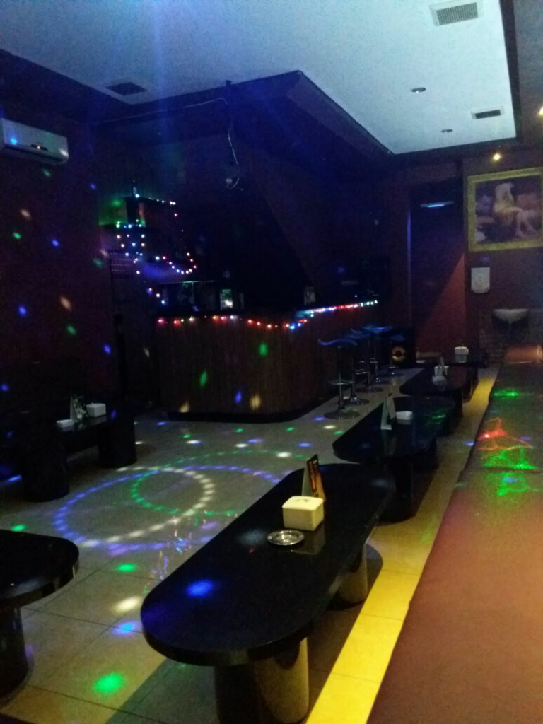 SKY SENSATION / SS (Ruko Paramount Dotcom Blue Blok Blok B20-21 Gading Serpong)