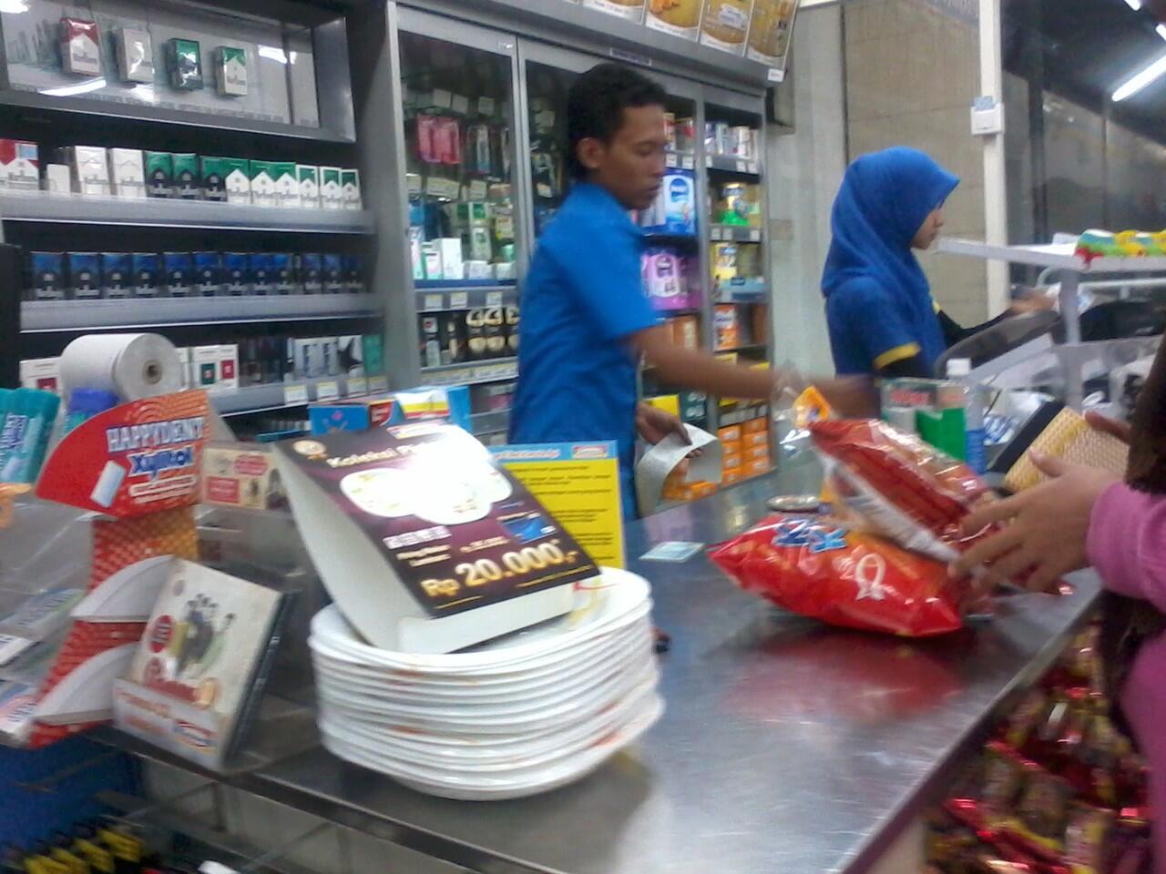 Tipe pengunjung yang ada di Minimarket, Apakah ente salah satunya ?