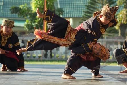 Silat Kebudayaan Indonesia yang terpinggirkan.