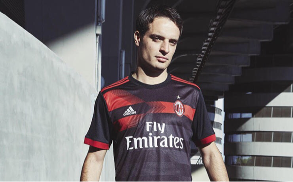 19 Jersey Sepakbola Terbaik 2017/2018