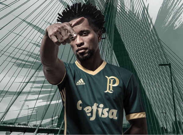 19 Jersey Sepakbola Terbaik 2017/2018