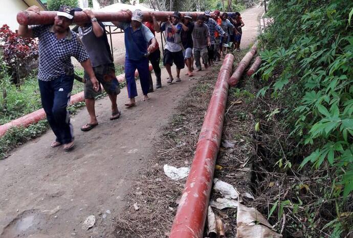 Foto : Perjuangan Memerdekakan Pelosok Kalimantan dari Gelap Gulita