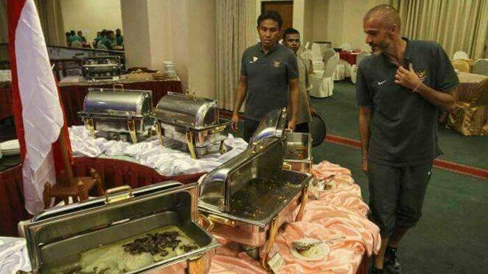 Foto Timnas Indonesia Diduga Tak Kebagian Makanan di Hotel Malaysia Jadi Viral