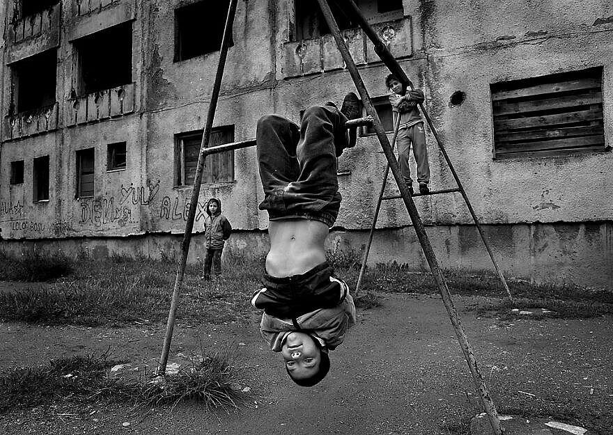 17 Foto Terbaik dalam The B&amp;W Child Photography Photo Contest