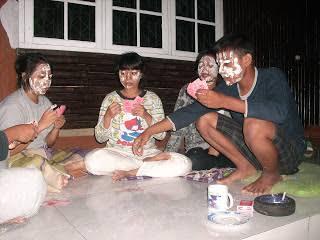 Punya Banyak Saudara? Ini Keuntungannya